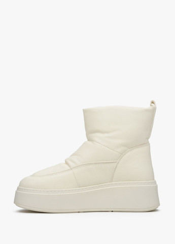 Уггі, колір молочний Estro (324030669)