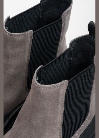 Осенние челси, цвет черный Estro