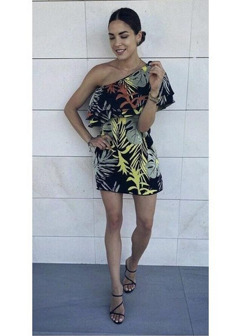 Черное вязаное платье с рюшей на одно плечо платье в принт орнамент Zara