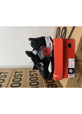 Білі кросівки чоловічі nike air jordan 4 white thunder найк аір джордан білі демісезон No Brand