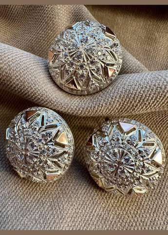 Комплект прикрас Сяйво срібло 925 проби з золотими вставками каблучка + сережки світлі No Brand (328263762)