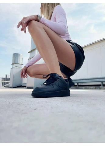 КРОССОВКИ ЖЕНСКИЕ NIKE AIR FORCE 1 CLASSIC BLACK НАЙК АИР ФОРС 1 ЧЕРНЫЕ No Brand чёрные демисезоны (391952453)