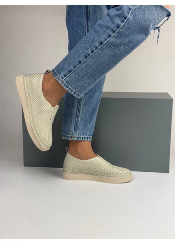 Бежевые 432 мокасины кожаные бежевые с перфорацией No Brand