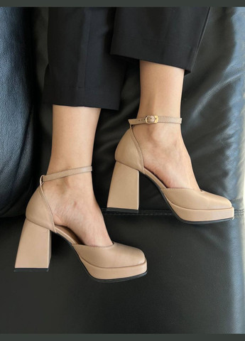 Бежевые босоножки на каблуке Україна