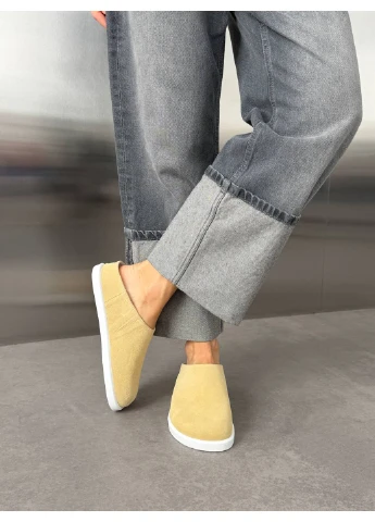 Желтые анатомические клоги No Brand