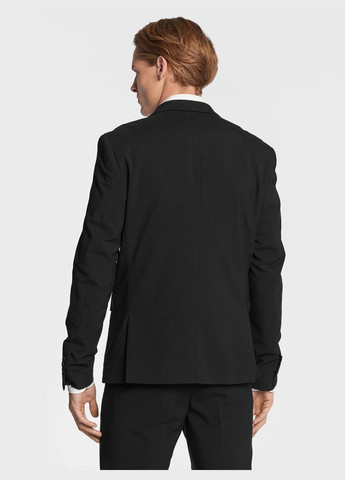 Черный костюм Lindbergh