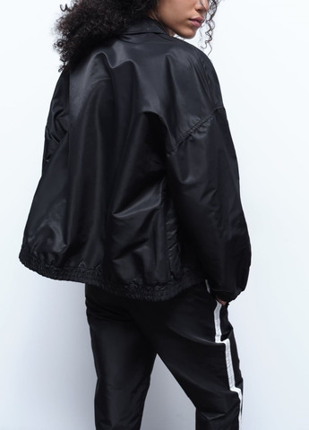 Черная демисезонная куртка Zara