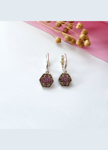 Серебряные серёжки серьги Вышиванка с Малиновыми камнями черненное серебро 925 пробы 82152рб 5.28г No Brand (306741678)