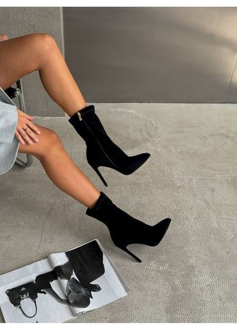 Чорні демісезонна витончені ботильйони на підборі Helen