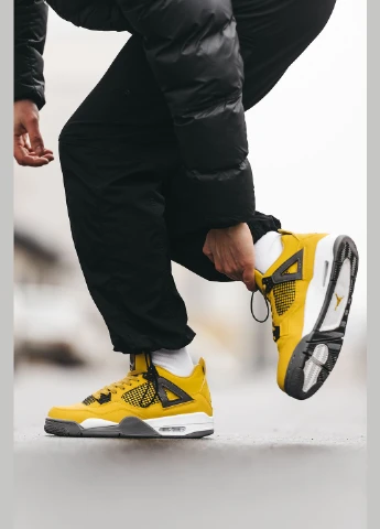 Жовті кросівки nike yellow No Brand Air Jordan 4