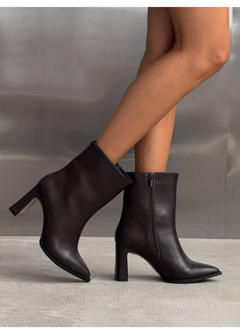 Темно-коричневі ботильйони демісезонні No Brand