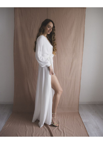 Молочна коктейльна, вечірня мінімалістична сукня максі з запаховим дизайном на запах No Brand однотонна