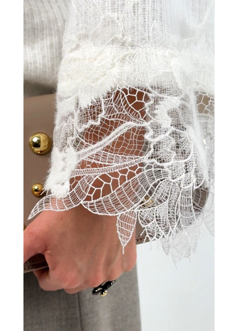 Молочна ексклюзивна трикотажна кофта з кружевом по низу рукава - ua42 / eu36 Iren Klairie