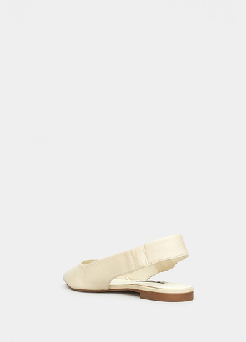 Бежевые босоножки Albano