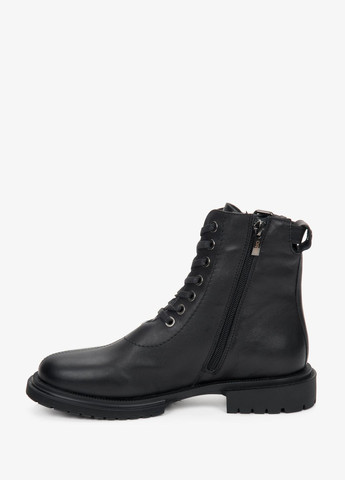 Осенние ботинки, цвет черный Estro