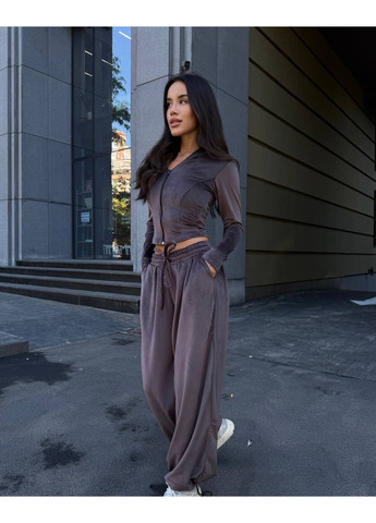 Женский велюровый спортивный костюм с кофтой на молнии и брюками оверсайз No Brand (362209159)