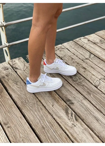 Белые летние кроссовки nike air force 1 lx wmns white red blue найк аир форс 1 No Brand