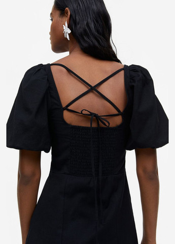 Черное кэжуал платье в соссиаве со льном H&M однотонное