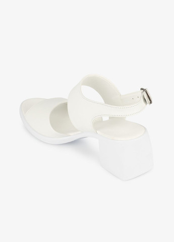 Белые босоножки женские 2505 Claire