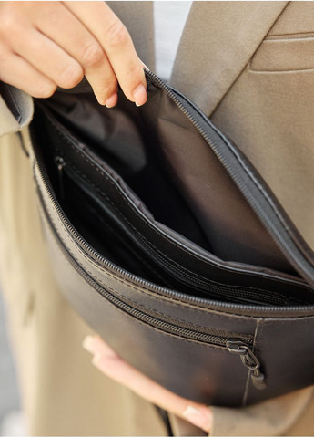 Жіноча поясна сумка бананка з натуральної шкіри Чорна (2912038617) Sambag (366036772)