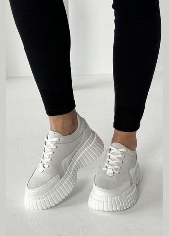 Неординарні жіночі кросівки в м'якій натуральній замші та шкірі InFashion Кросівки білі демісезони (294128664)