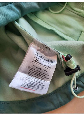 Зеленая куртка для девочки софтшел зеленая Crivit