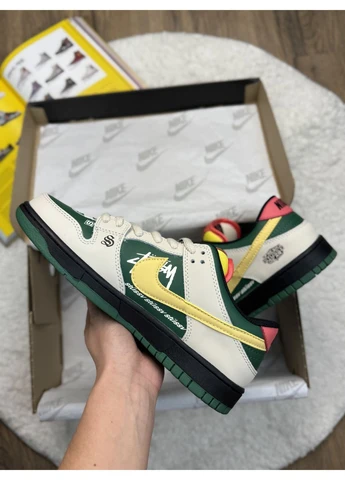 КРОССОВКИ ЖЕНСКИЕ NIKE SB DUNK LOW X STUSSY BMW M3 НАЙК СБ ДАНК No Brand комбинированные демисезоны (392012911)