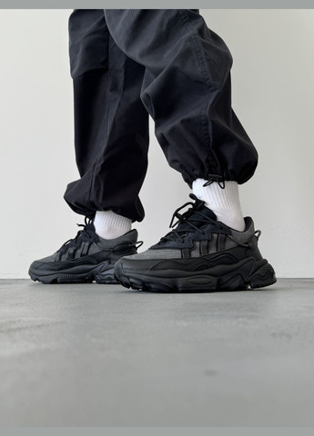 Черные демисезонные кроссовки мужские и женские adidas ozweego black | адидас озвиго черные No Brand