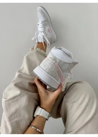 Серые летние кроссовки nike air jordan 1 mid heather grey pink найк аир джордан No Brand