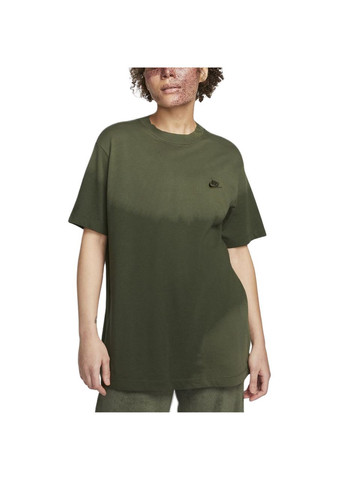 Зелена літня футболка w nw tee essntl+ dx7912-325 Nike