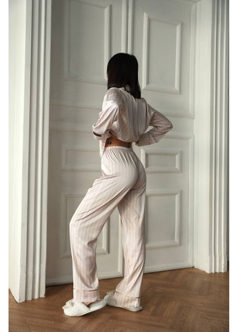 Золотая всесезон сатиновая пижама в золотую полоску, l рубашка + брюки No Brand