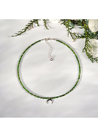 Чокер натуральний Діопсид з підвіскою Лунниця, гіп-ний сплав колір срібло d-3мм+- L-40-45см No Brand латунь, натуральний камінь срібло (362695428)