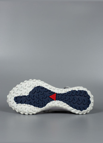 Серые мужские кроссовки трекинговые nike acg mountain fly low gore tex light grey No Brand