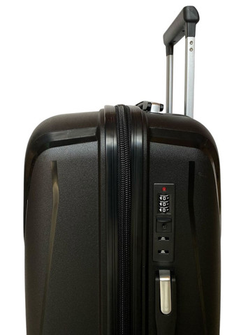 Чемодан малый под ручную кладь S Madisson 51103 полипропилен Черный Snowball (328389016)