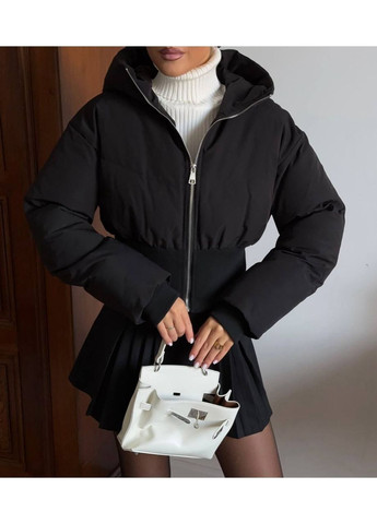 Черная демисезонная женская укороченная куртка с капюшоном No Brand