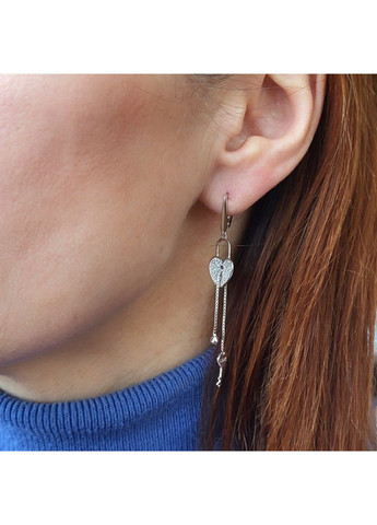 Срібні сережки з підвіскою Серце з Ключиком срібло 925 проби Родоване 3.60 г 5056р No Brand (306741773)