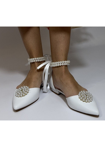 Жіночі жіночі балетки весільні шкіряні з ремінцем з перлами та брошкою перли (знімається) - б-0003-6 | білі однотонні брошка штучна шкіра (356117130)