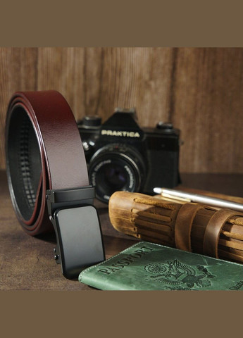 Ремень мужской с черной пряжкой автомат 20271 Коричневый Vintage (337353102)