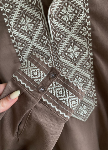 Кавова лляна чоловіча вишиванка з орнаментом молочного кольору льон (335859481)