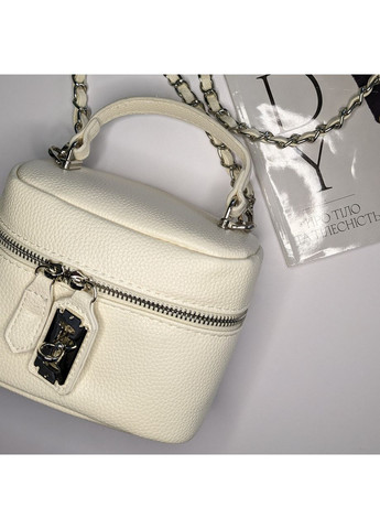 Стьобана та містка сумка-бокоді білого кольору з ланцюжком, сумка мінічохол із ланцюжком No Brand (362588135)
