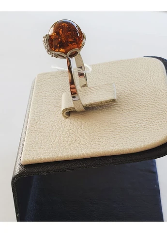 Кольцо серебряное с янтарем 18 2,85 г No Brand (385212579)