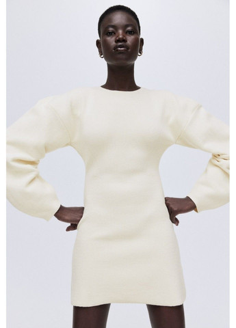 Молочное коктейльное женское вязаное платье с объемными рукавами н&м (58709) xs молочное H&M