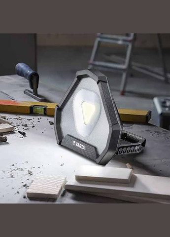 Ліхтар Інспекційний Work Flex Stadium, IP54, до 1450 люмен, до 45 метрів, 3 режими, передзаряджаємий ліхтар, Micro-USB Varta (315518411)