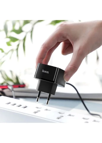Мережевий зарядний пристрій single port QC3.0 charger set(Type-C) 18W Black (6931474706652) Hoco C70A Cutting-edge (361348170)