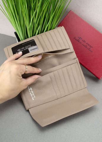 Кошелек женский кожаный LC68900-98 на магните бежевый De Esse (305419171)