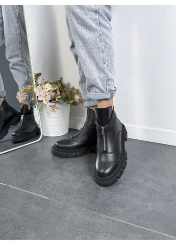 Короткі зимові шкіряні черевики чорного кольору з робочою блискавкою спереду на високій підошві (відшив 3 дні) Paradize (371763637)