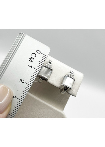 Серьги-пусеты серебряные с перламутром и кубическим цирконием 3,26 г No Brand (369737159)