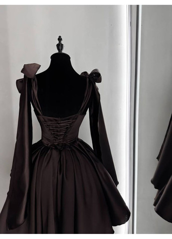 Коричнева святковий жіноча сукня з костюмки зі шнурівкою на спинці — заміри в описі силуетна DK/DL Мода без кордонів однотонна