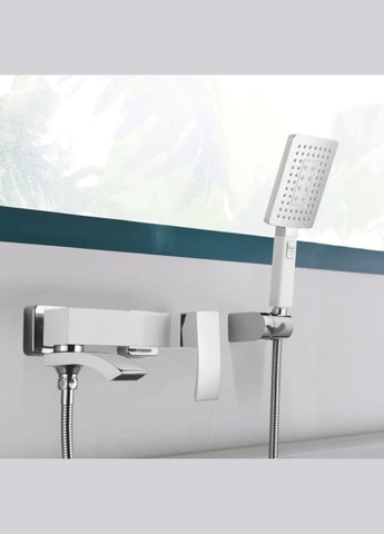 Змішувач для ванни Swan Cascada з поворотним виливом (з душовим гарнітуром) QTSWA260CRM45565 Chrome Qtap (323485613)