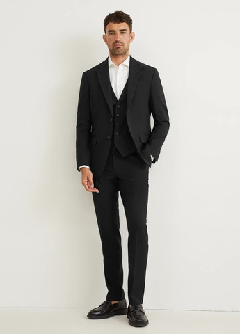 Черный демисезонный костюм (пиджак, жилет) C&A